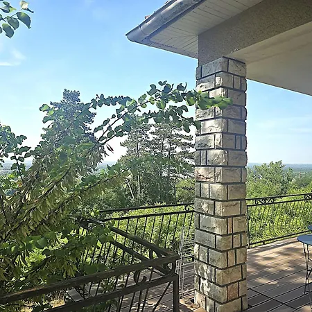 Maison Au Calvaire - Vue Nature - Climatisation Dans Toutes Les Pièces - 3 Doubles - Terrasse - Jardin - Vue Panoramique - Point De Vue De La Vierge