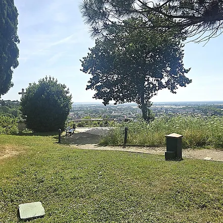 Maison Au Calvaire - Vue Nature - Climatisation Dans Toutes Les Pièces - 3 Doubles - Terrasse - Jardin - Vue Panoramique - Point De Vue De La Vierge * Moissac
